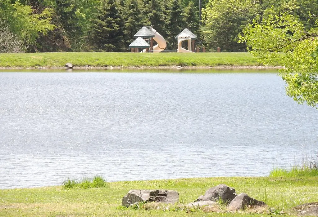 Scotrun Camping Resort Deluxe Park Model 4-1